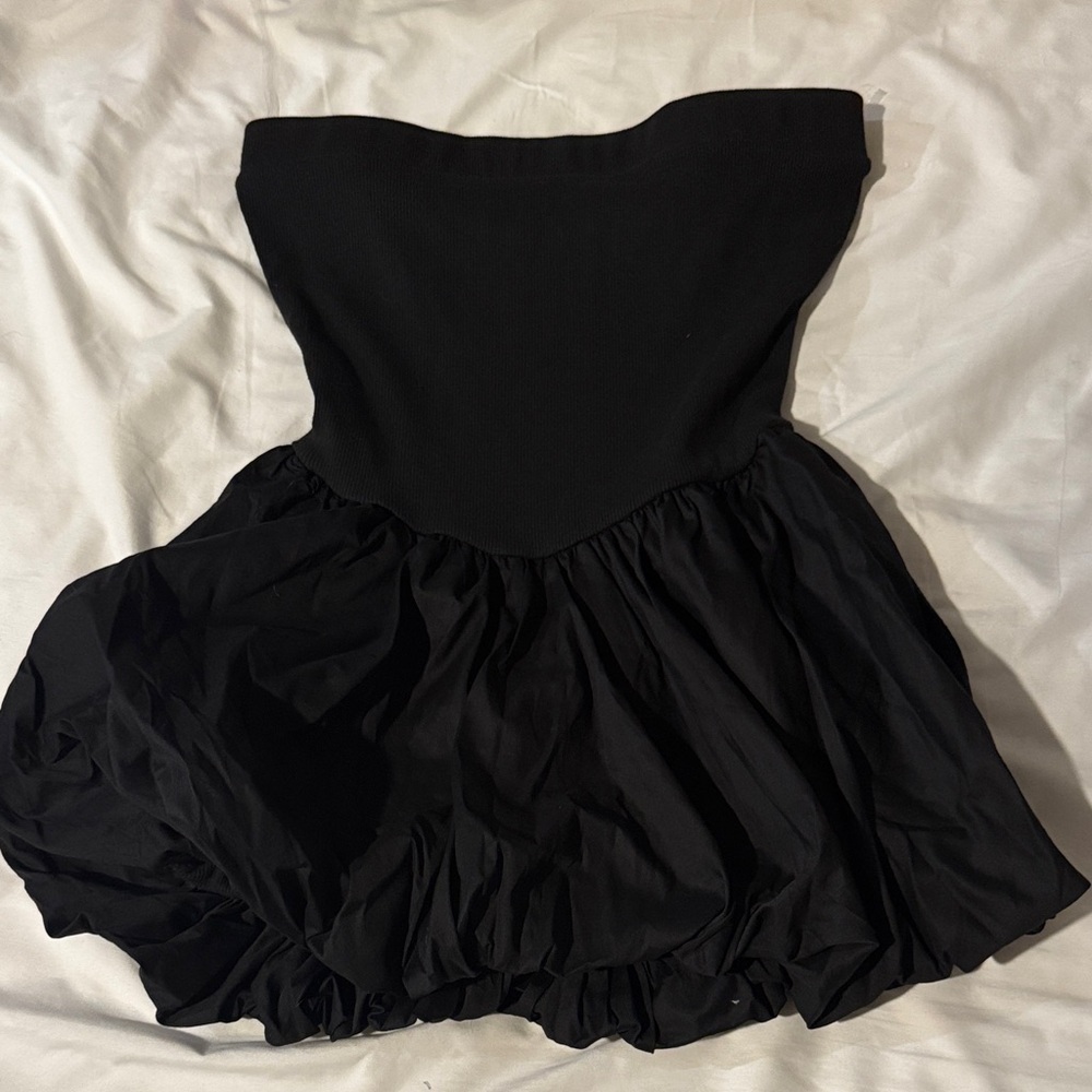 Elegant Black Strapless Dress